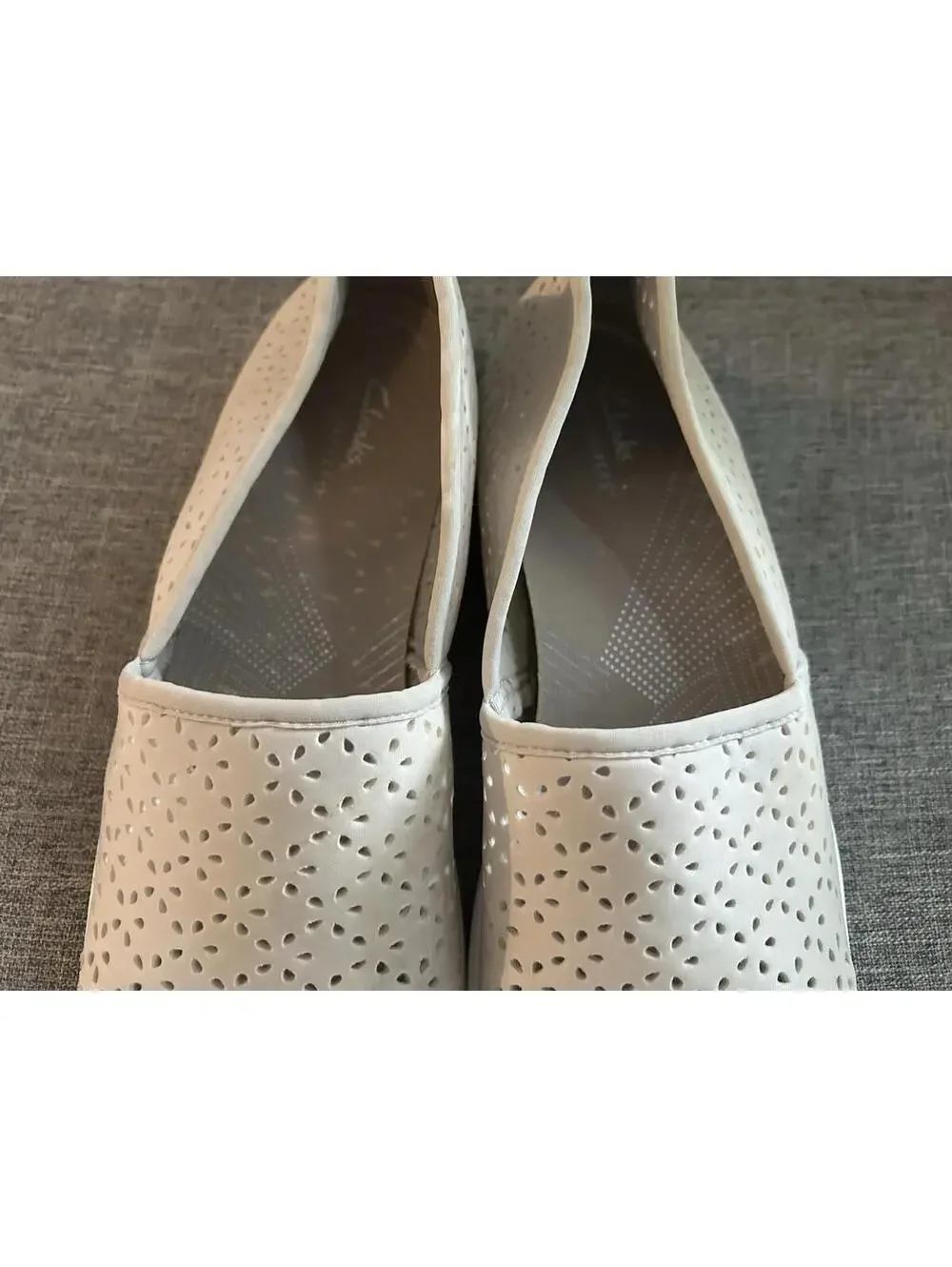 Clarks Cloudsteppers Breeze Emily Womens 10 Taupe Slip On Sneakers